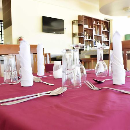 Cba Hotel Tanga Luaran gambar