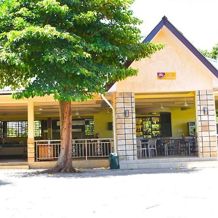 Cba Hotel Tanga Luaran gambar